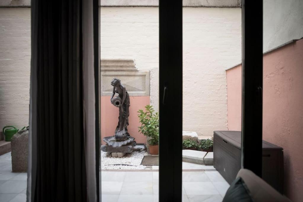 Apartamento En Centro Historico Con Patio Romano San Lorenzo de El Escorial Exterior photo